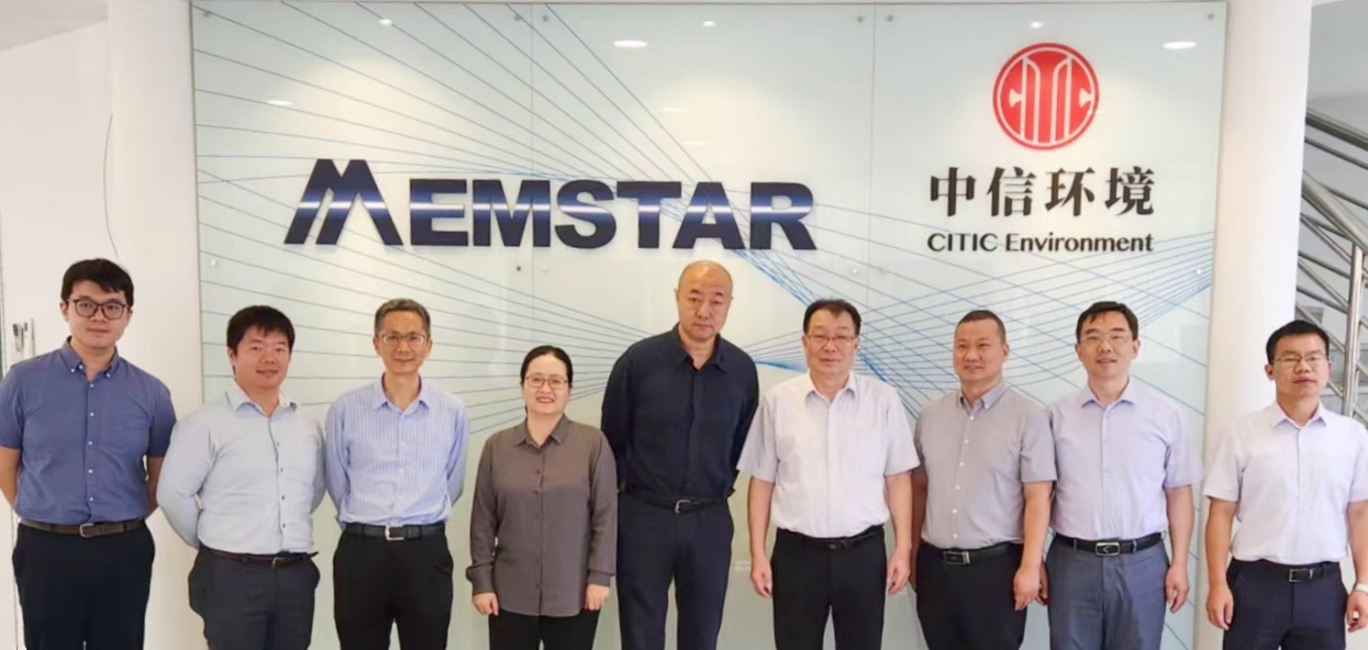 团队参访MEMSTAR美能新加坡总部。