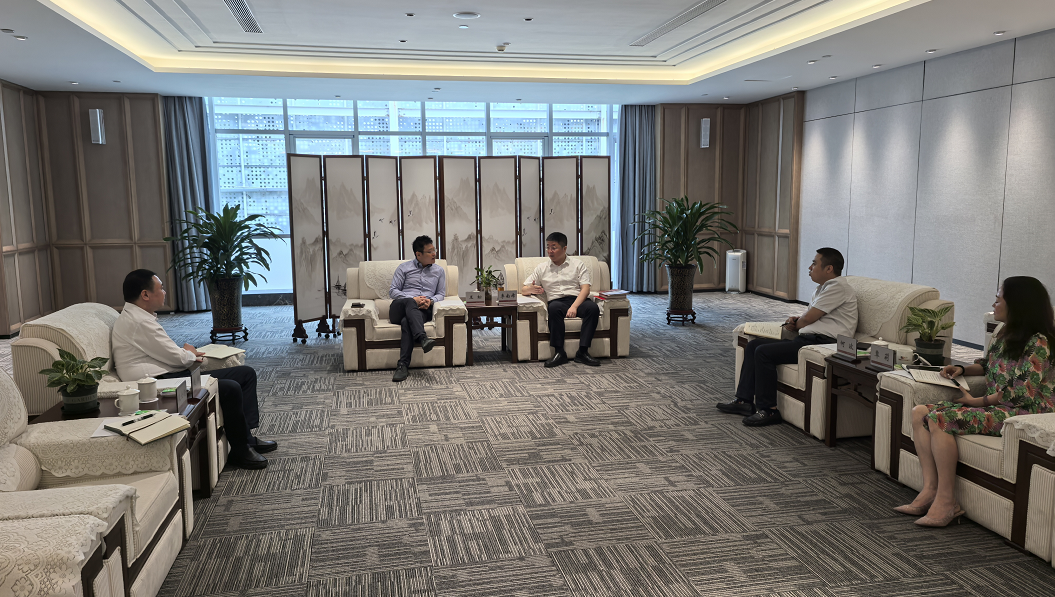 王松与绵阳市委常委、绵阳科技城新区党工委书记李南希座谈交流